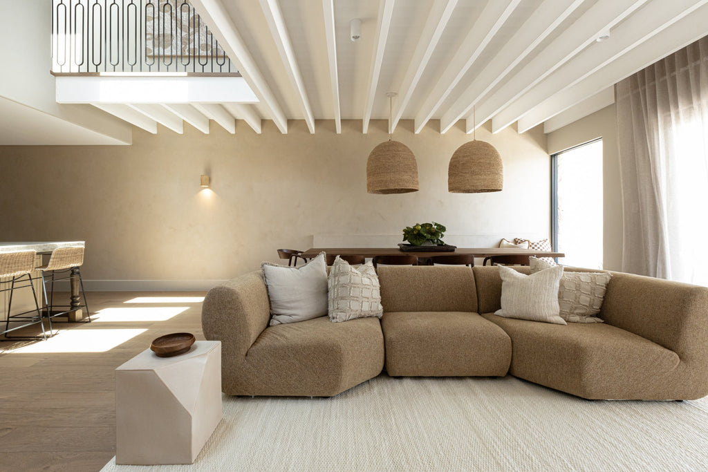 How to Add a Rug to a Minimalist Room Without Overcomplicating the Space