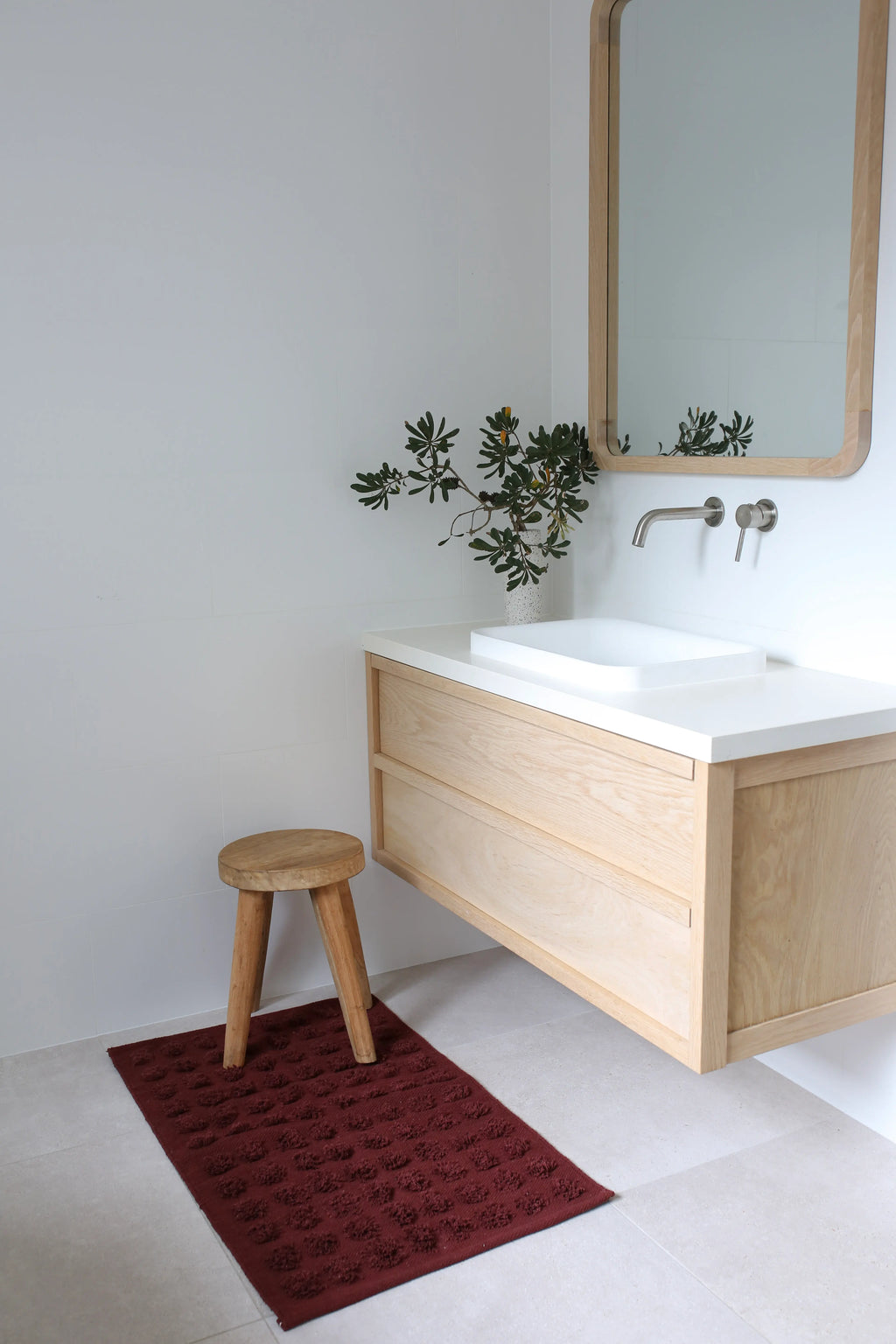 Merry Handwoven Cotton Bathmat in Mulberry