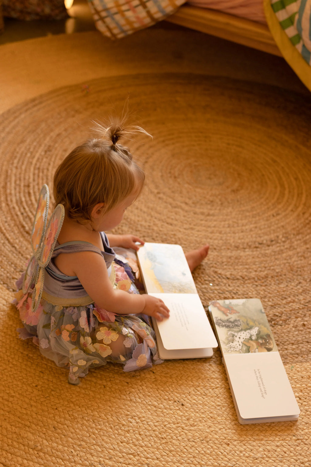 Ananda Round Two Toned Natural Jute Rug