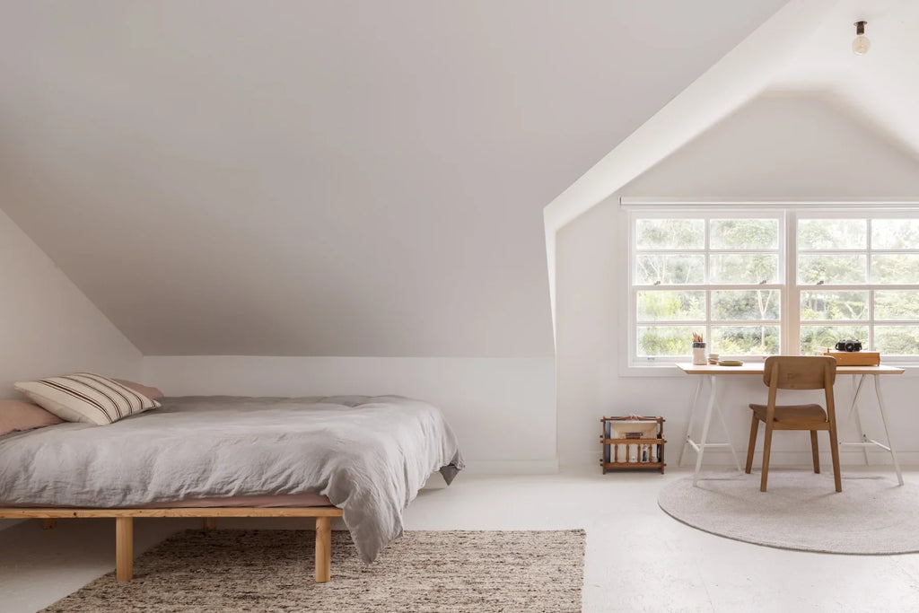 Jiva Round Braided Wool Rug in Ivory Beige