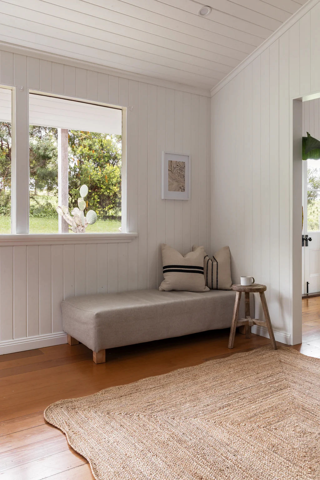 Marigold Wavy Jute Square Rug in Natural