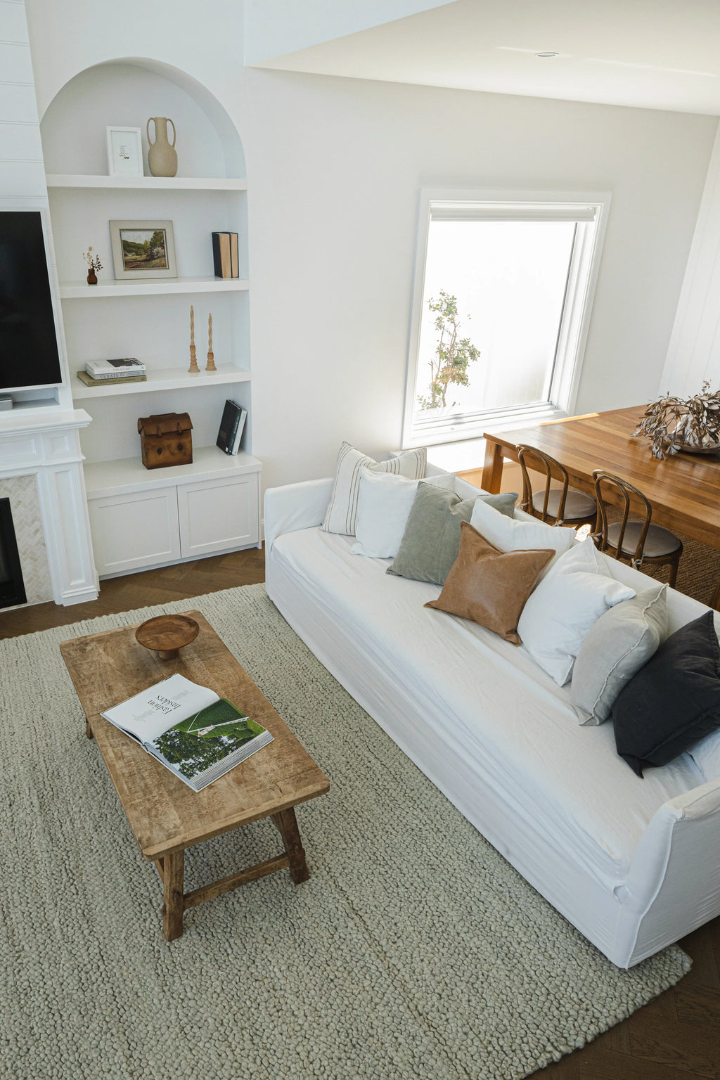 Newport Pebbly Weave Wool Rug in Grey