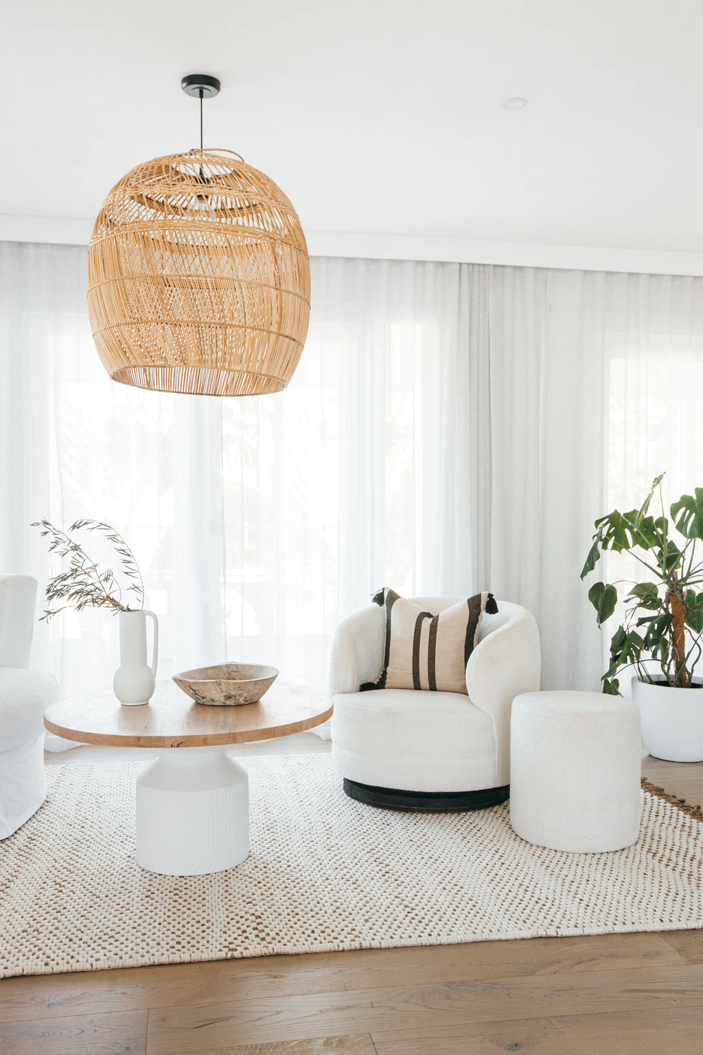 Samyati Wool and Jute Rug in Ivory