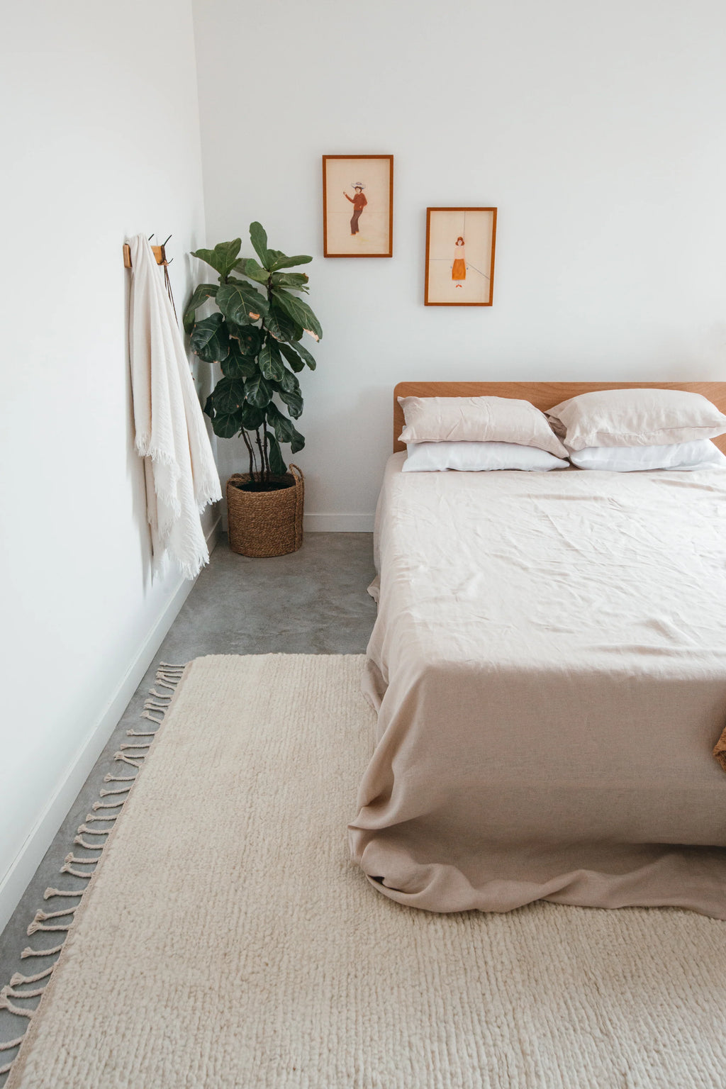 Sapna Hand Knotted New Zealand Ribbed Wool Rug in Ivory