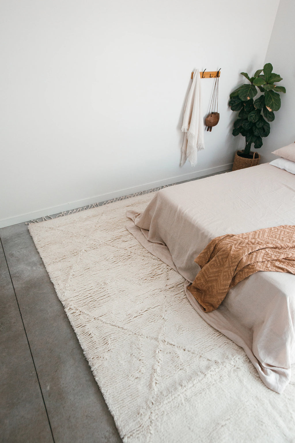 Prana New Zealand Wool Hand Knotted Rug in Ivory