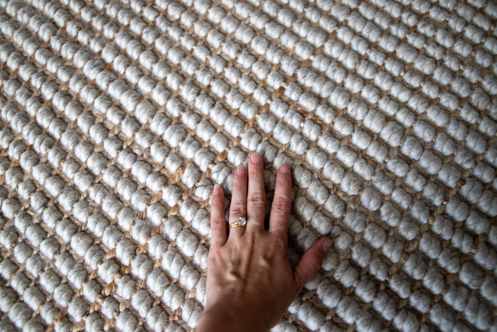 Alskar Handwoven Wool and Jute Rug in Beige