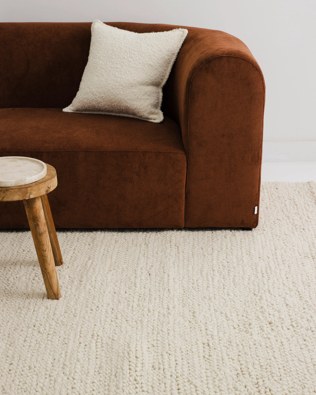 Newport Pebbly Weave Wool Rug in Ivory