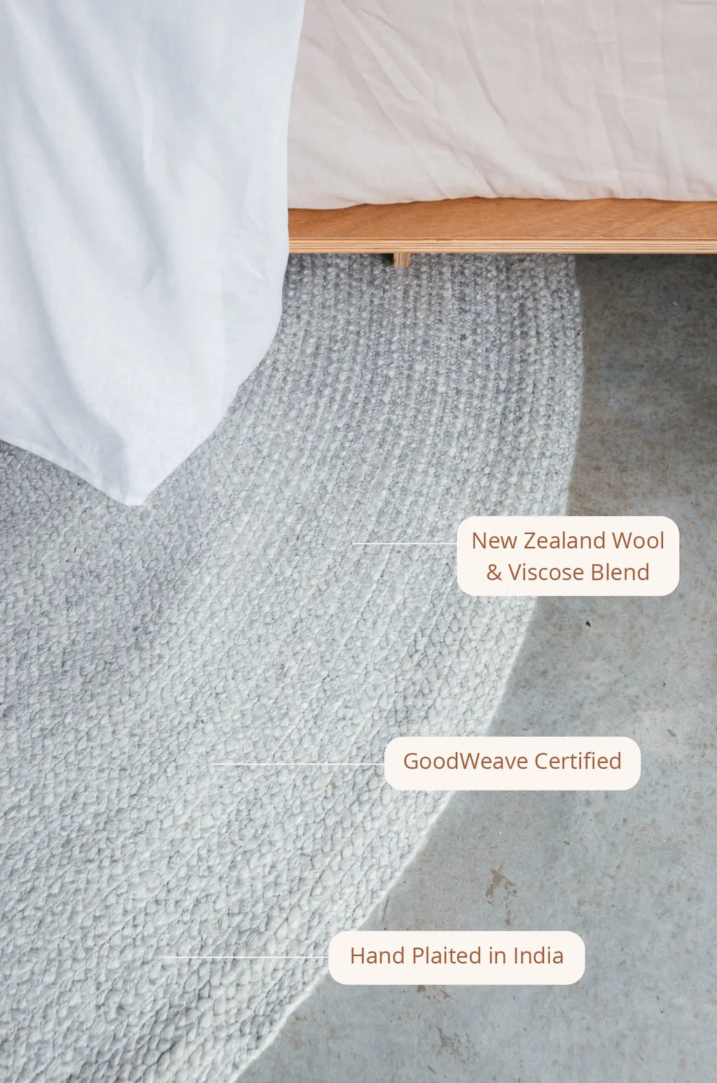 Jiva Round Braided Wool Rug in Ivory & Soft Grey