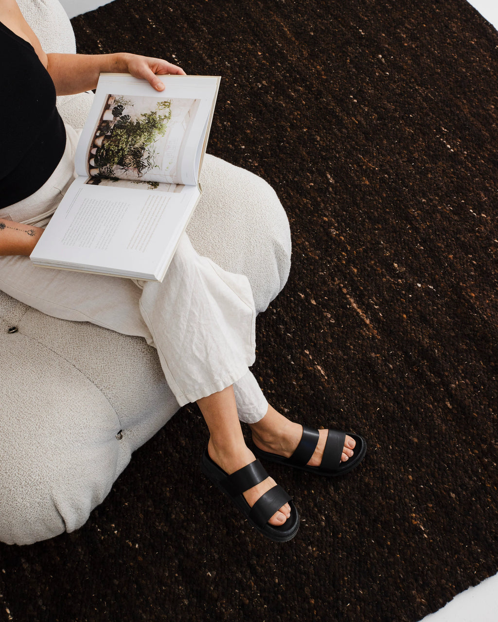 Taos Wool Rug in Chocolate