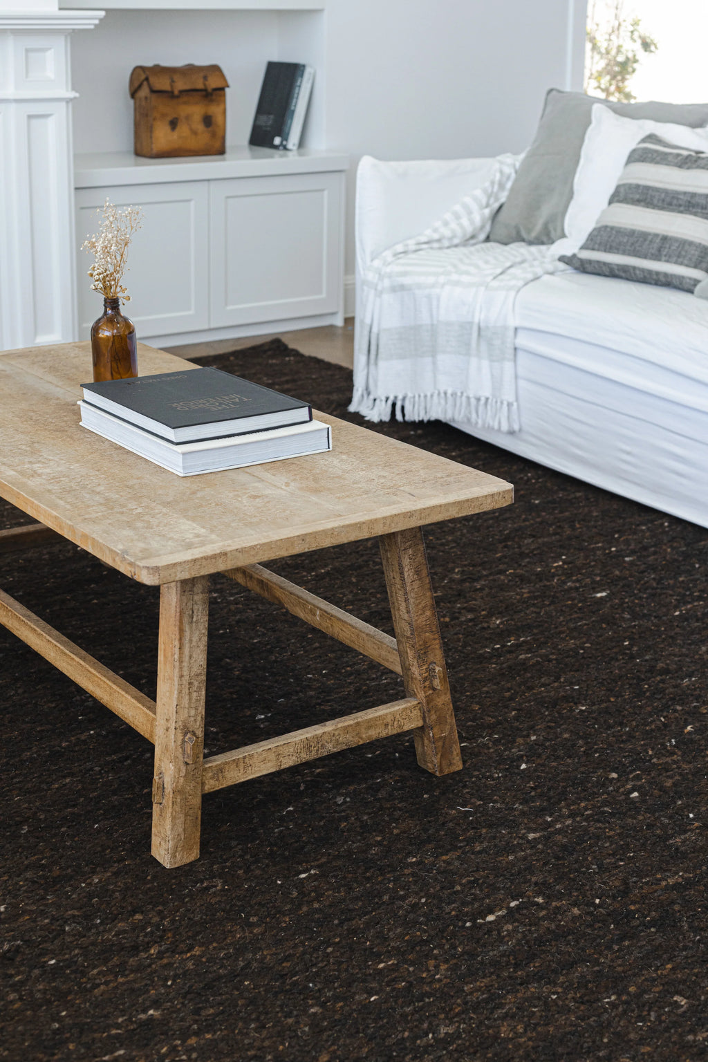 Taos Wool Rug in Chocolate