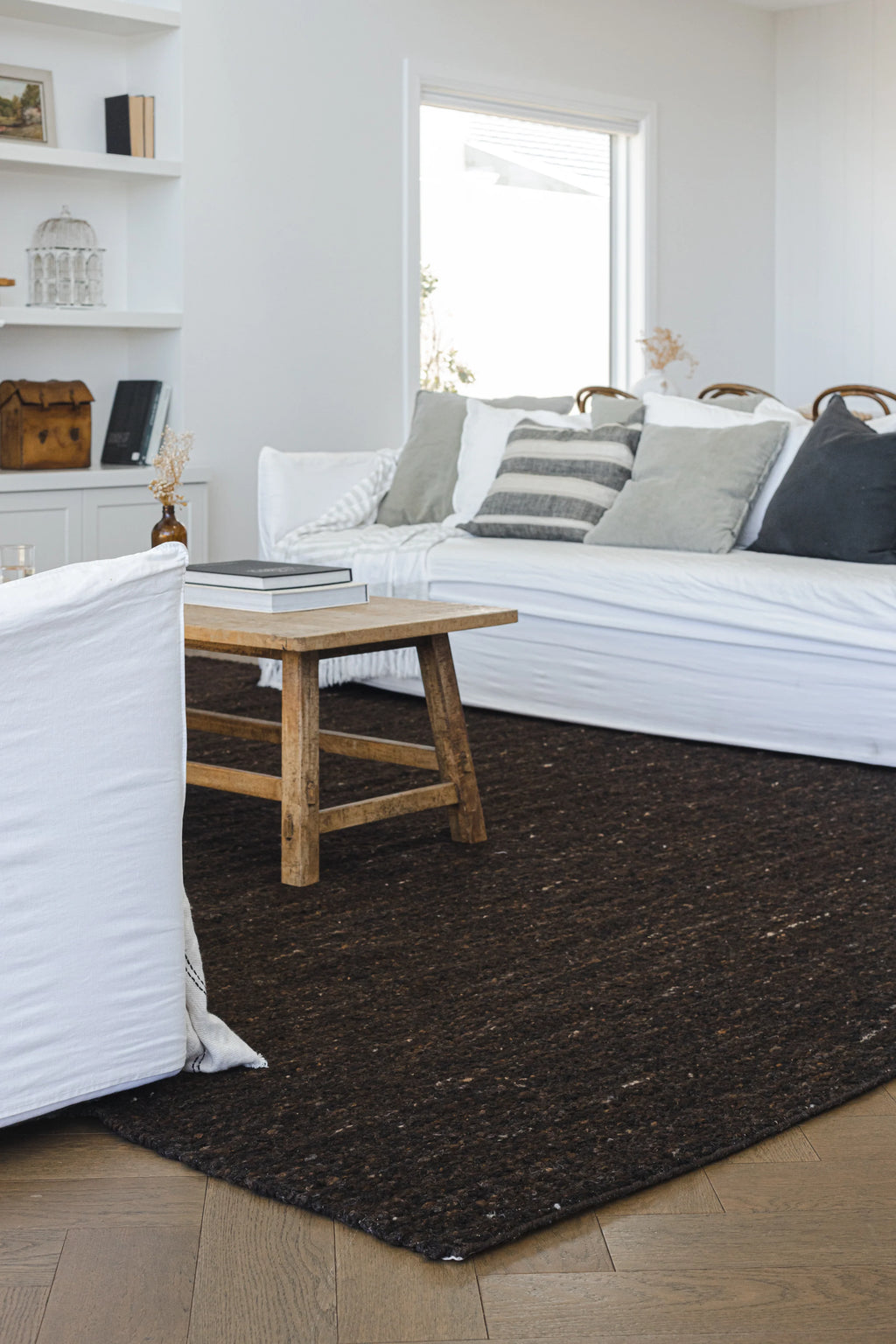 Taos Wool Rug in Chocolate