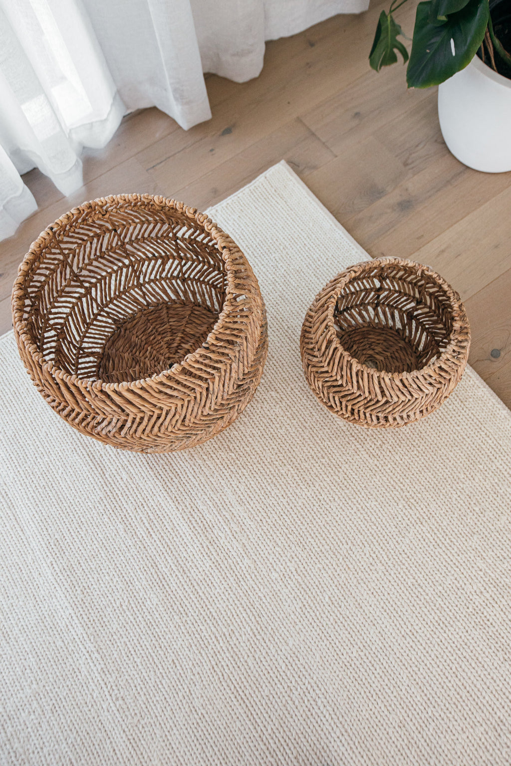 Satvik Braided Wool Rug in Chalk